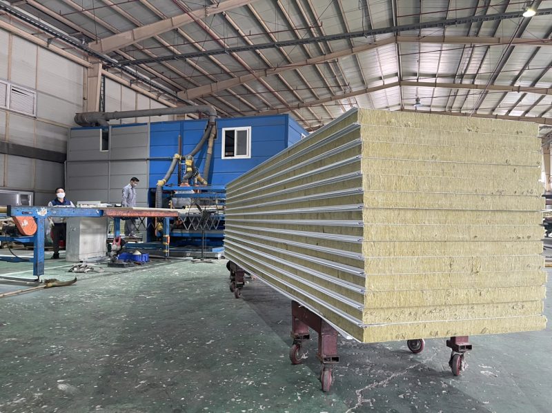 vách ngăn panel rockwool