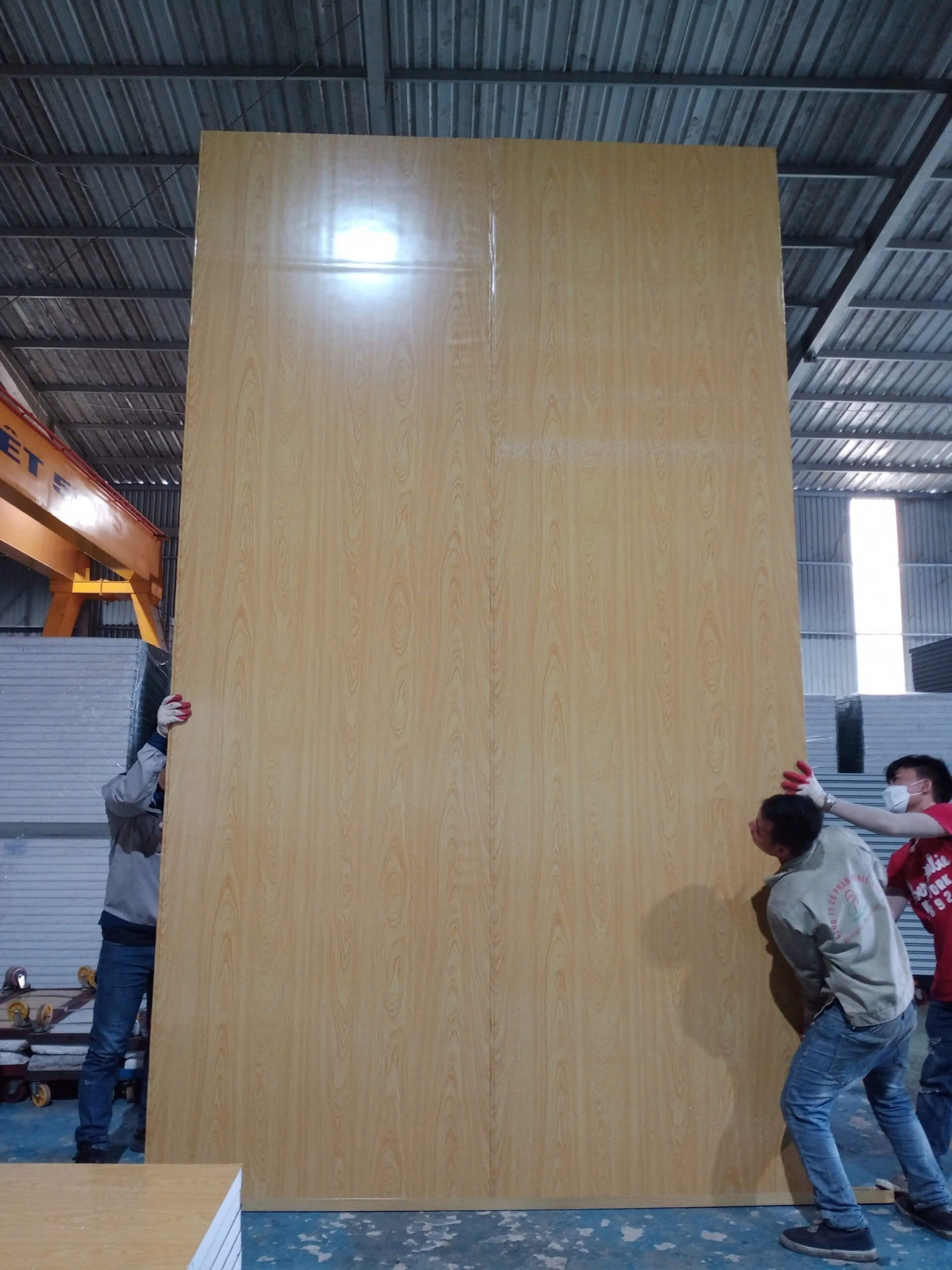 panel tôn giả gỗ