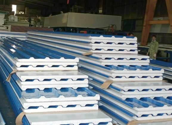 Mái Cách Nhiệt Chống Thấm Tốt Không