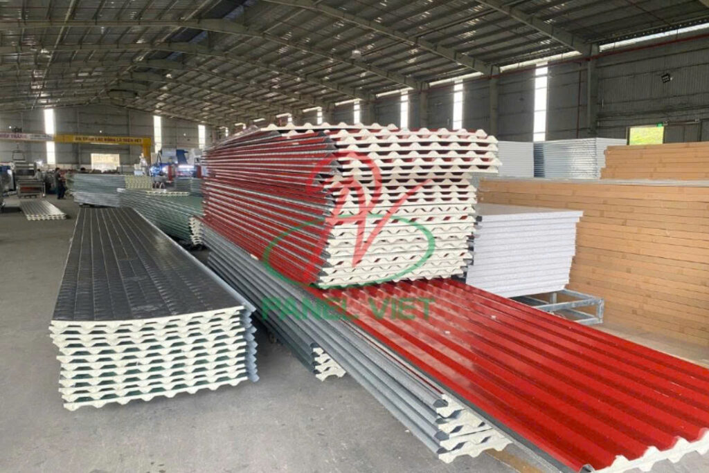 Mái Tôn PU 9 Sóng Chống Thấm Tại Bình Dương