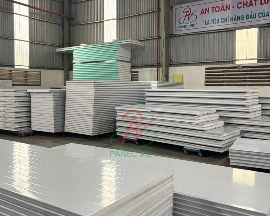 Panel Cách Nhiệt Ngăn Ngừa Ẩm Mốc 