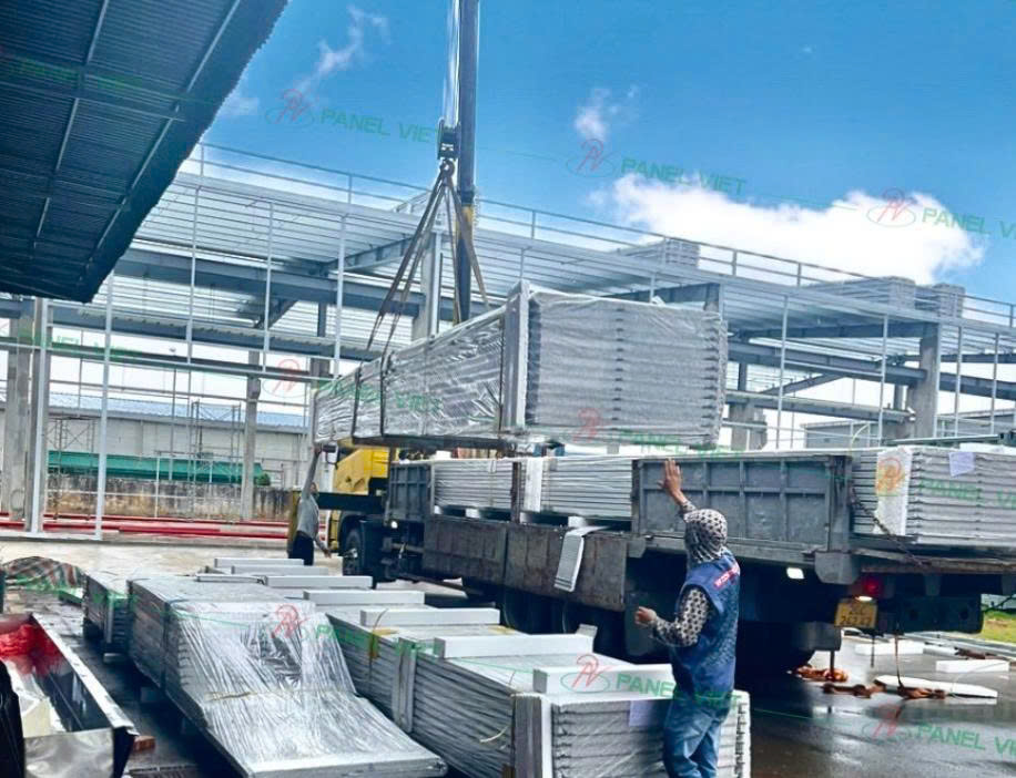 Lắp Đặt Panel Cách Nhiệt Đúng Cách
