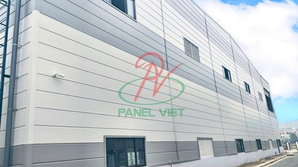 Panel cách nhiệt làm nhà xưởng