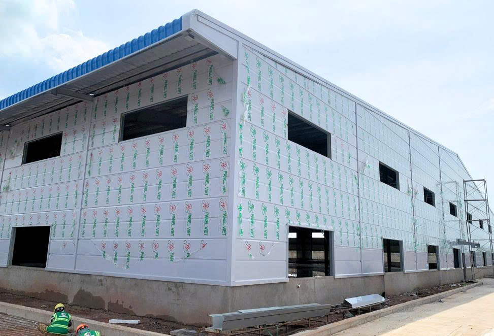 quy trình thi công panel nhà xưởng