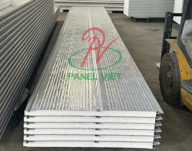 Panel EPS vách ngoài biên dạng mới