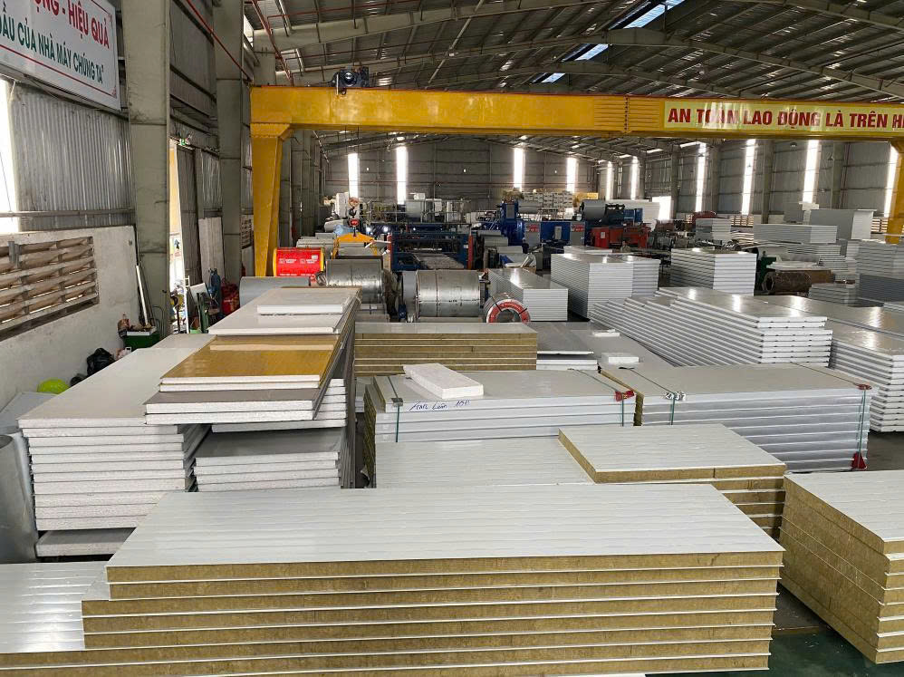 Ứng Dụng Panel Rockwool Làm Phòng Sấy Ninh Thuận