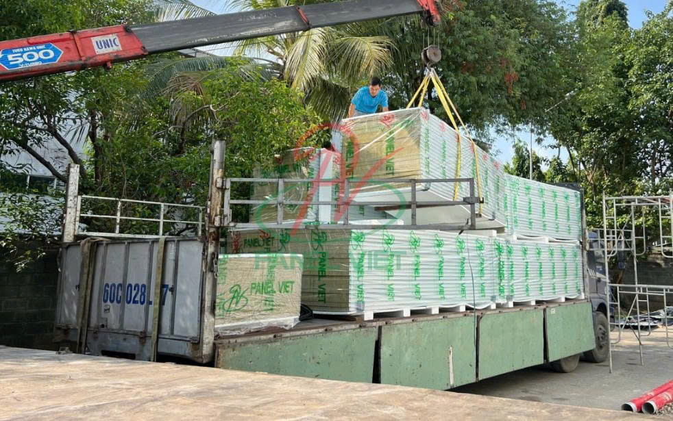 Tôn panel cách nhiệt