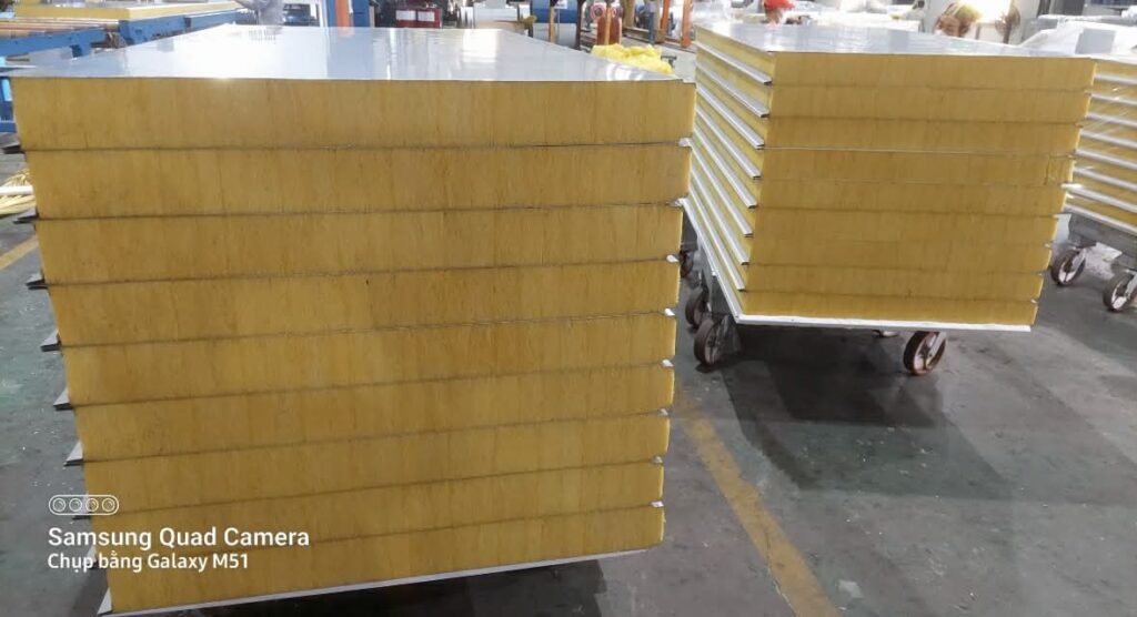công trình nên dùng panel glasswool