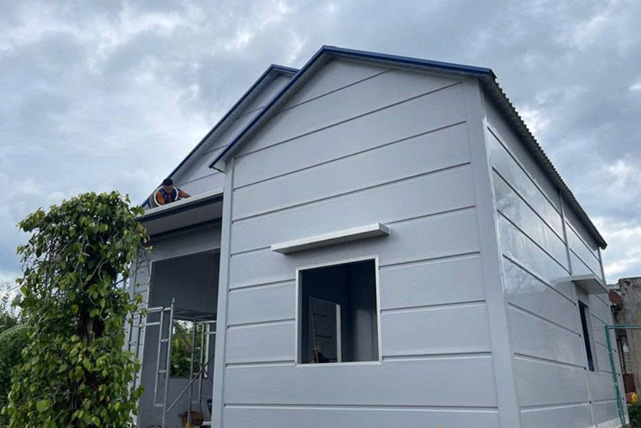 Panel làm nhà tiền chế