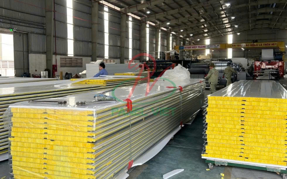 mua panel glasswool làm nhà xưởng in ấn