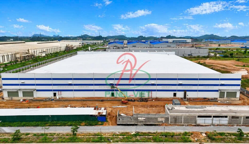 panel làm nhà xưởng may mặc