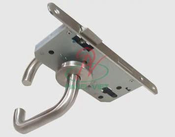 thi công khóa cửa panel phòng sạch