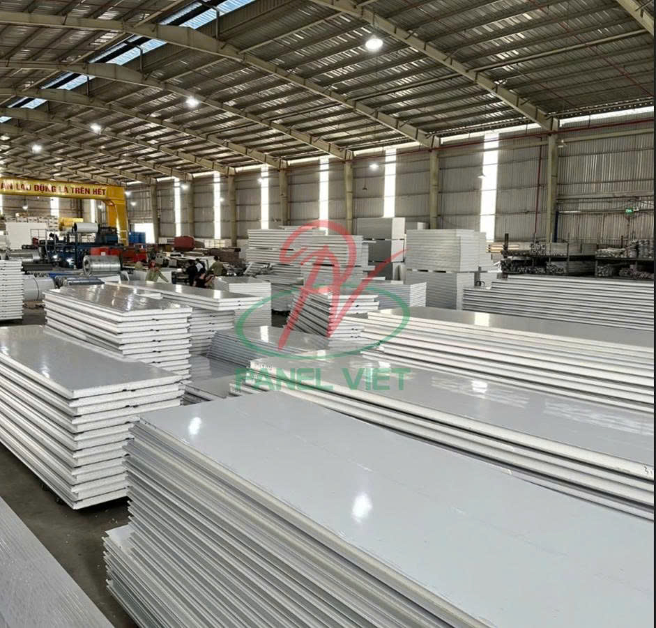 xây nhà xưởng bằng panel EPS