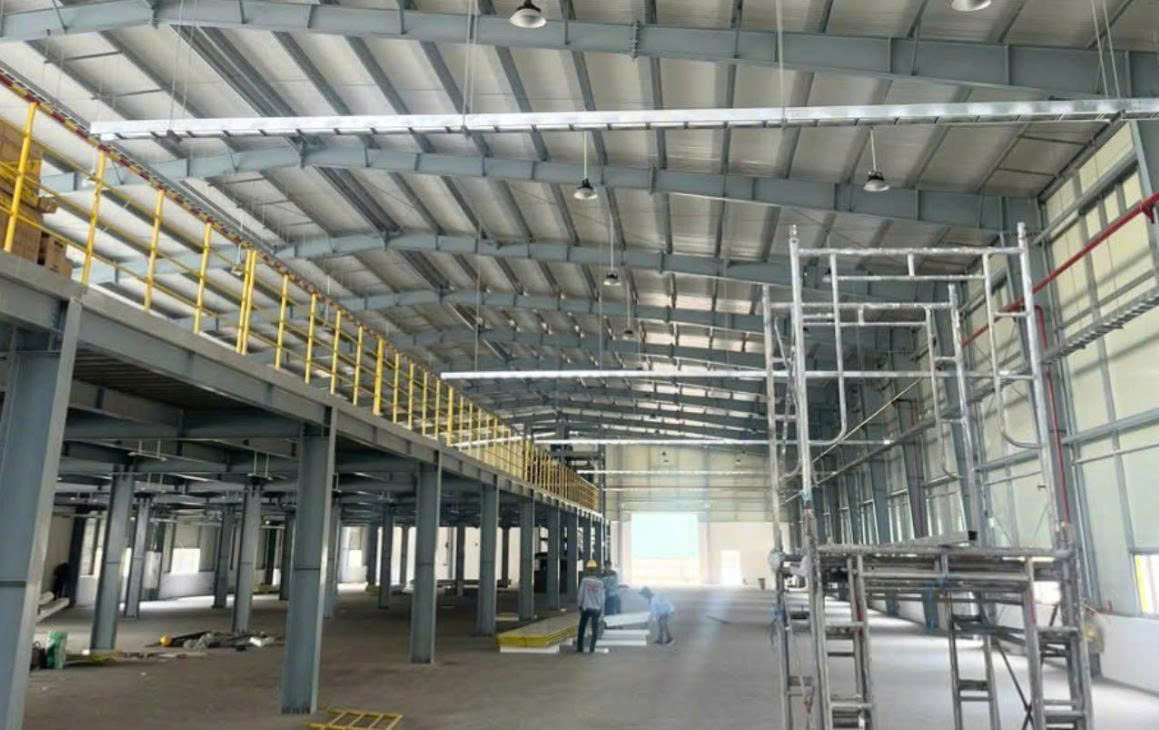 thi công vách panel EPS kho xưởng