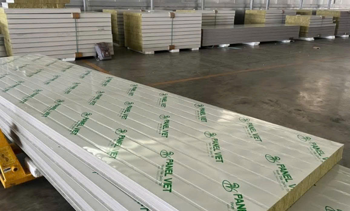 Giá tấm panel làm nhà trọ